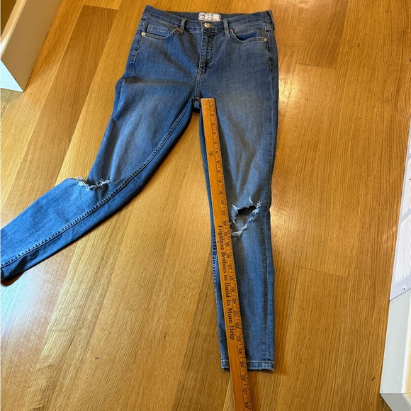 Free People Light Blue Distressed Skinny Jeans Size 27 - Picture 4 of 6